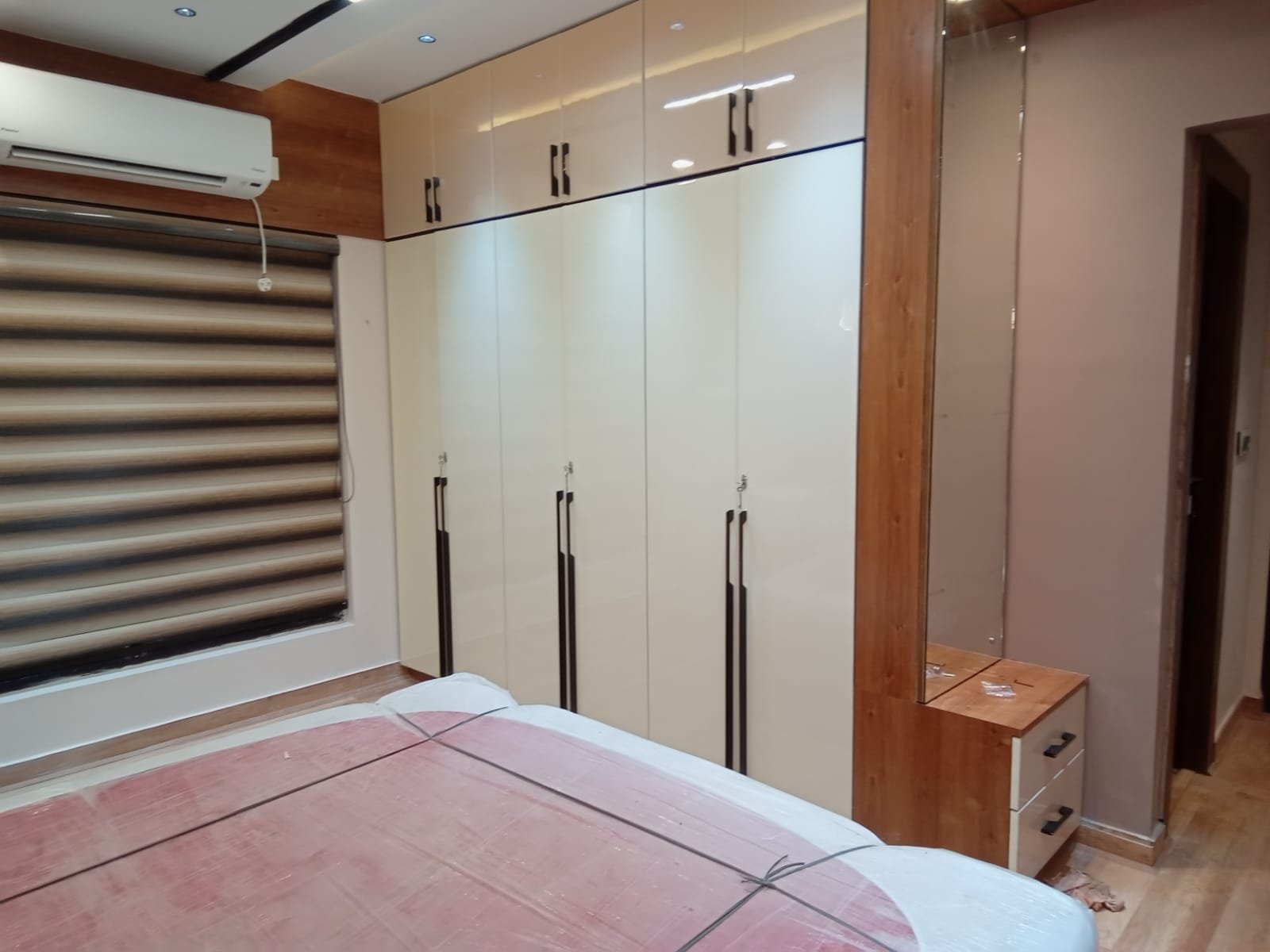 WhatsApp Image 2025-04-21 at 23.11.00 (4)